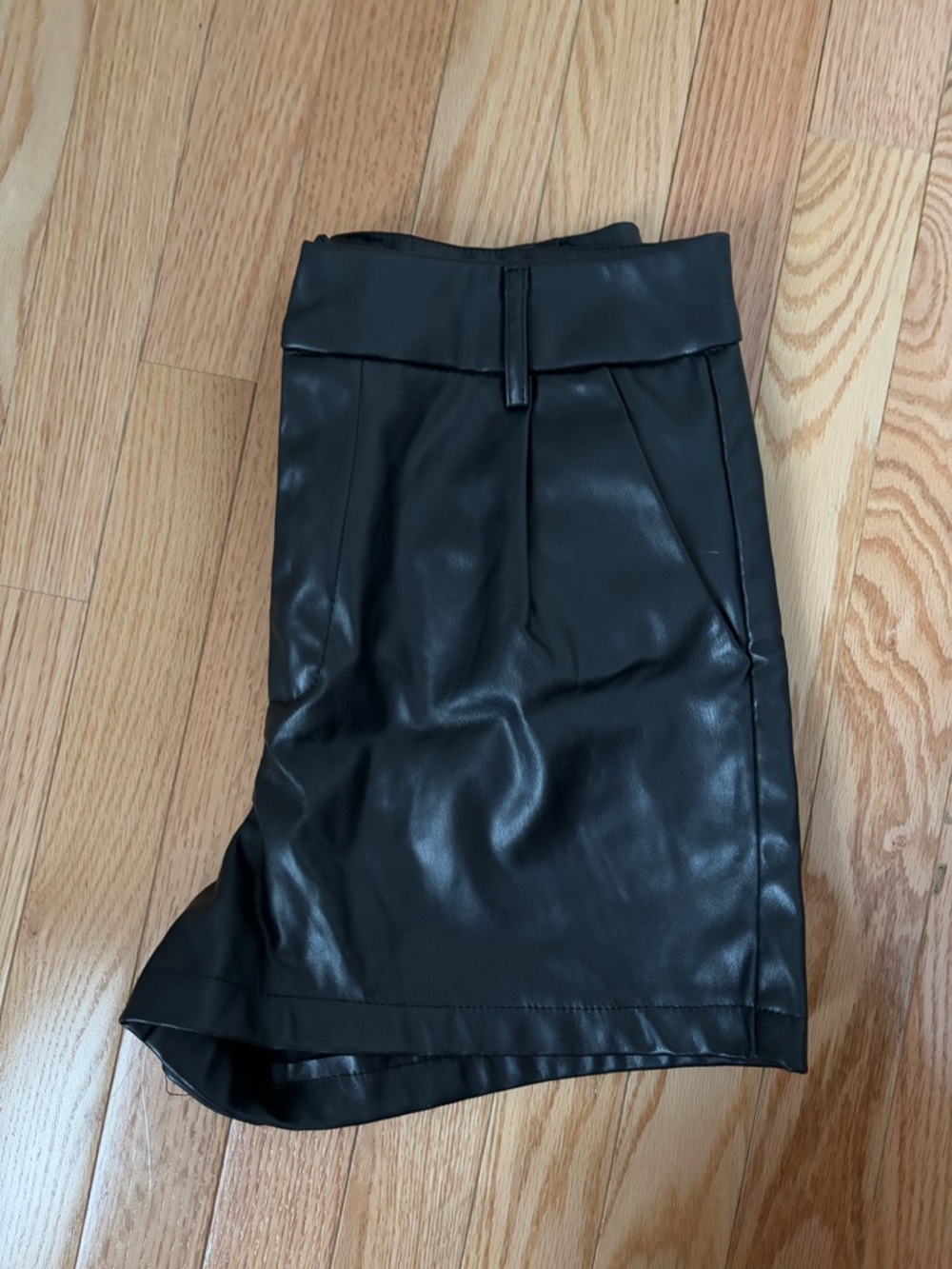 Black Leather Women's Shorts - Picture 9 of 9